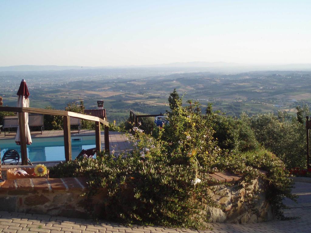 Casa Vacanze La Porta Vinci Exteriér fotografie